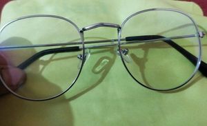 Eyeglass