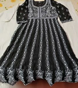 Elegant Black Embroidered Cotton Kurta
