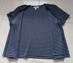 Striped V-Neck Top😍💙