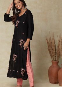 Floral Embroidered Thread Work Kurta
