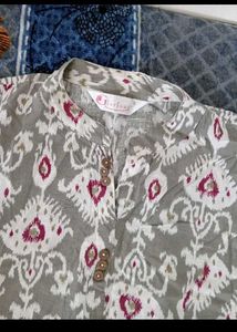 Sleeveless Printed Kurta