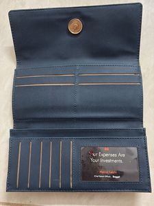 Baggit ShufflePink Sling Bag