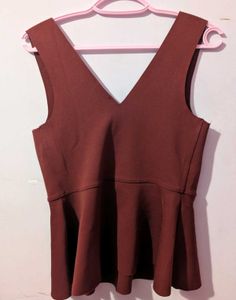 Chic Peplum V-Neck Sleeveless Top