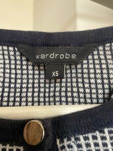 Chic Navy &amp; White Knit Cardigan