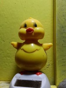 Cute Solar Powered Dancing Chick Toy
