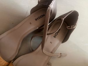 Stylish Mochi Sandals