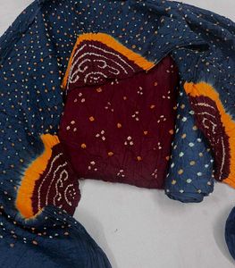 Maroon Bandhani suit