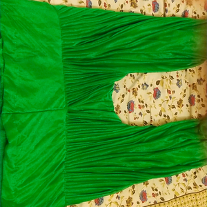 Heavy patiyala salwar,green colour (never used)with so many layers