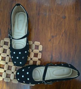 Cute Black Ballerinas