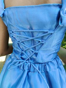 gown with detatchable train