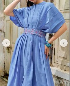 Elegant Blue Pleated Midi Dress