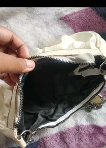Cream Croc Embossed Shoulder Bag
