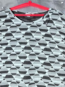 H&amp;M Geometric Print Long Sleeve Top