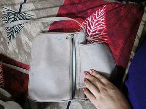 Crossbody Bag - Stylish and Practical