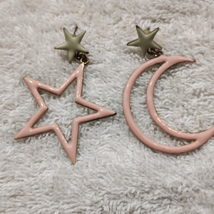 Star and moon earing