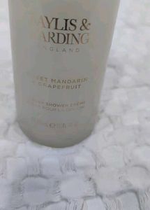 Baylis &amp; Harding shower gel