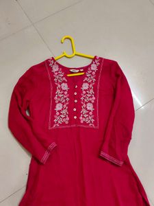 Embroidered Pink Kurta