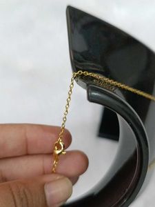 Gold Bow Pendant Necklace