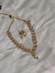 Elegant Pearl &amp; Crystal Necklace Set