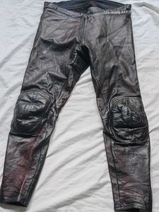 rider heavy red n  Black Leather Motorcycle Pants