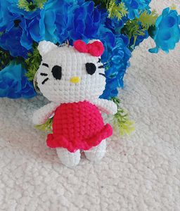 Hello Kitty Keychain /charm