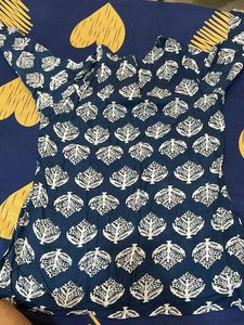 Stylish Blue Leaf Print Kurta