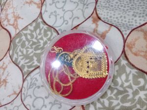 Gold Heart Pendant with Chain