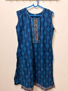 Blue Printed Sleeveless Kurta