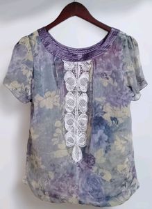 Floral Print Lace-Trimmed Top