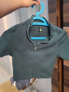 Green Crop Top with Zipper Detail