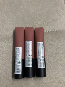 Hilary Rhoda Lipsticks
