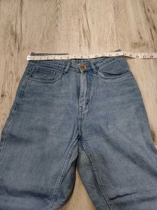 Ma5869 Sabrin baggy jeans waist 28 inches