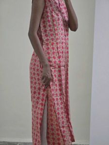 Chic Pink Floral Sleeveless Kurta