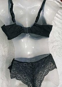 Black Lace Bra and Panty Set