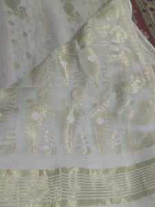 Elegant White Saree with Gold Motifs
