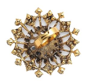 SOHI Gold-Plated Grey Stone Ring
