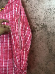Chic Pink Tie-Dye Kurta with designer sleeves