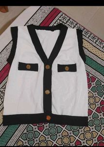 Cute Friends Graphic Tee &amp; V-Neck Vest Set