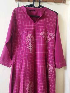 Magenta pink kurti