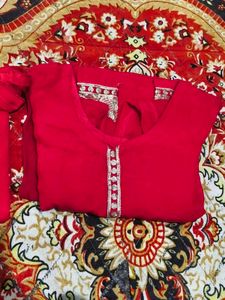 red suit with dupatta