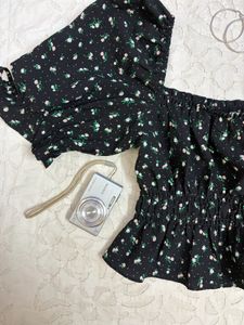 H&amp;M Floral Smocked Square Neck Top