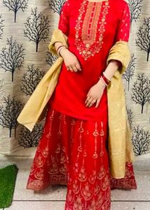 Red &amp; Gold Embroidered Kurta Set ⭐️⭐️⭐️⭐️