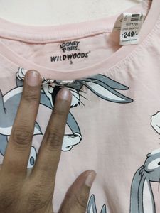Bunny Trendy Crop top of looney tunes