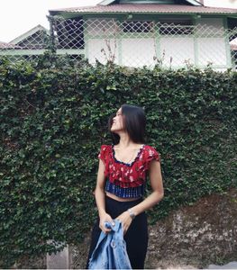 pretty crop top