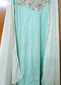 Beautiful Sleeveless Kurta with Dupatta