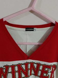 Vintage "Winner 28" Graphic T-Shirt