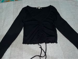 Chic Black Long Sleeve Crop Top