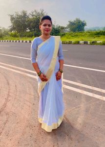 Elegant White Kerala Cotton Saree