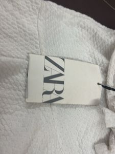 Zara White Textured Shorts
