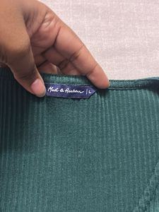 Ribbed Green V-Neck Long Sleeve Top